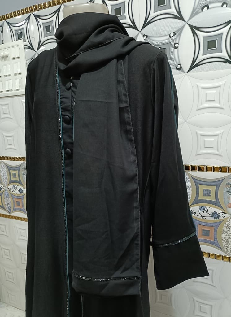 Black Sheet Abaya With Full Length Dark Cyan Piping And Mock Buttons thumbnail 2