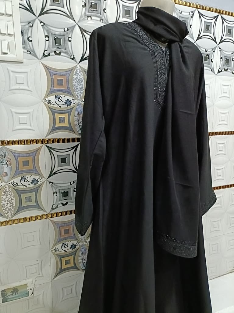 Black Abaya With Black Embroidered Lace Around Neck thumbnail 3