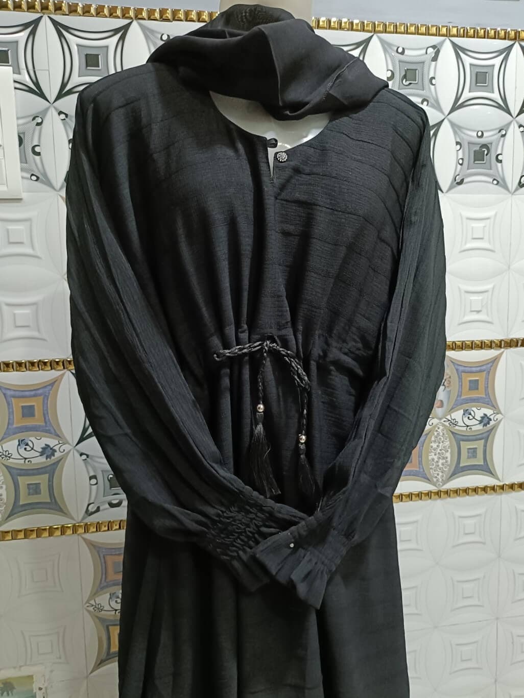 Black Ruksar Chun Abaya With Chunnat Sleeves thumbnail 2