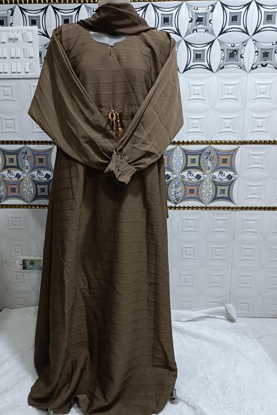 Dirt Brown Ruksar Chun Abaya With Chunnat Sleeves