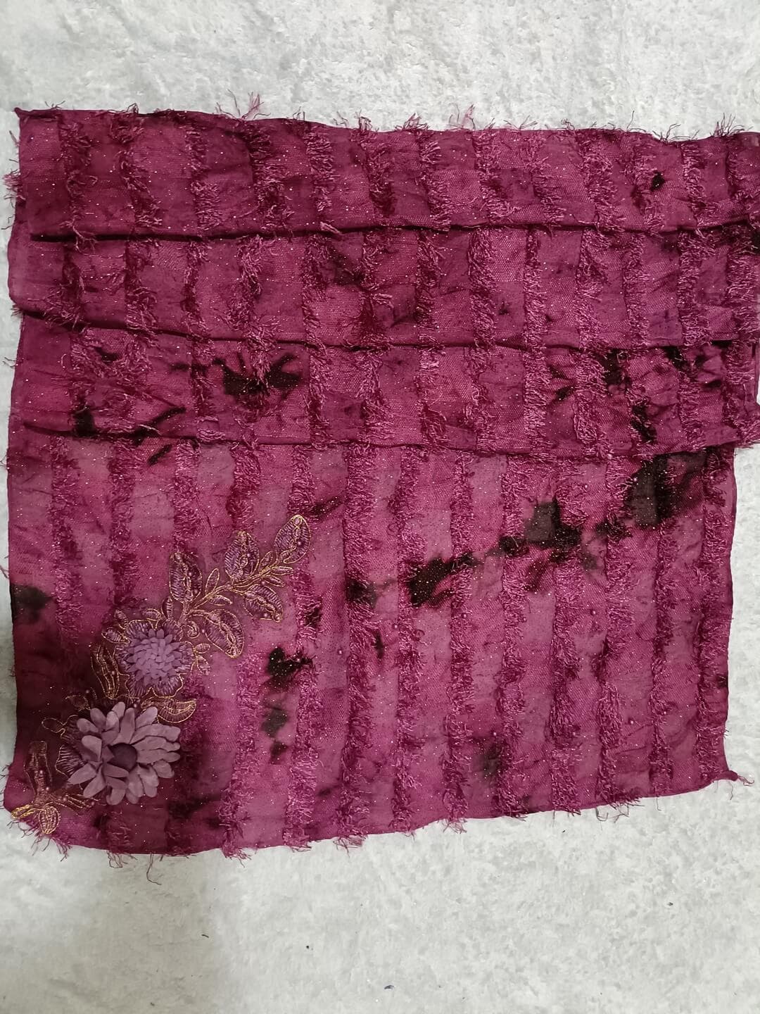 Dark Pink Fur Hijab With Boota Design thumbnail 2