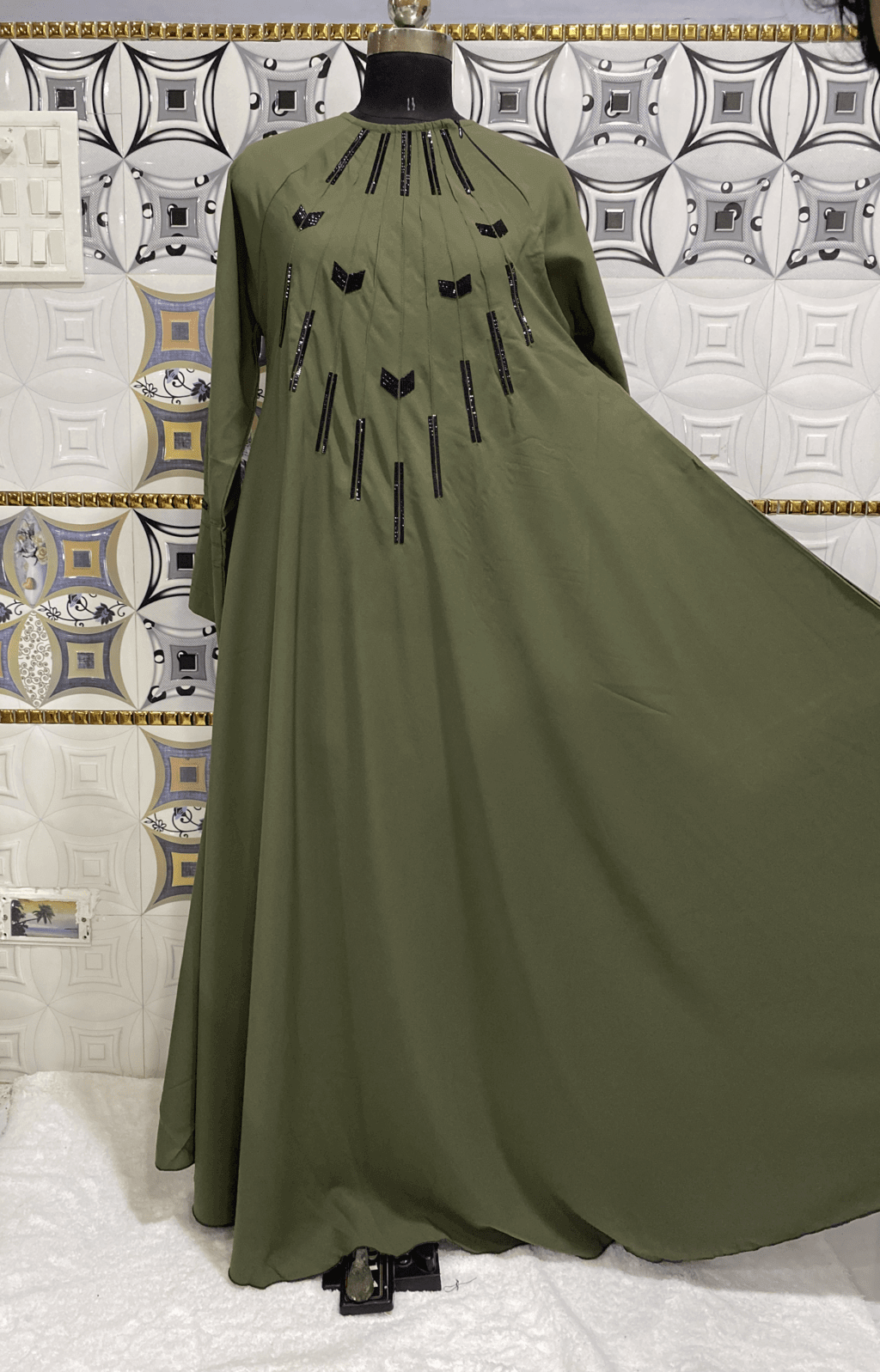 Sheet Style Pickle Green Umbrella Abaya With Neck Chain thumbnail 2