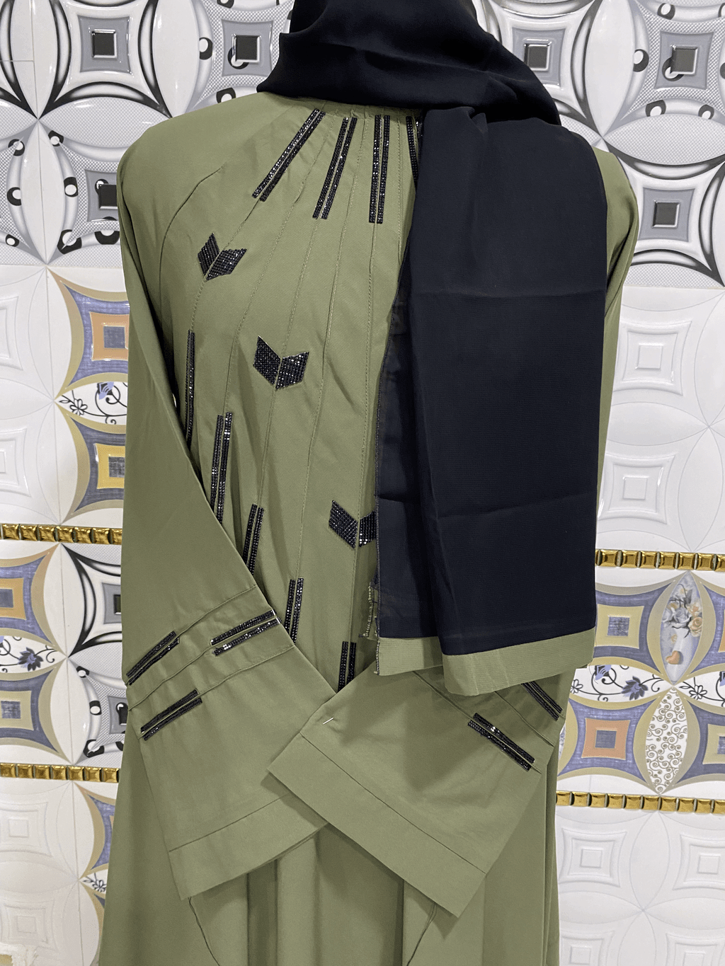 Sheet Style Pickle Green Umbrella Abaya With Neck Chain thumbnail 5