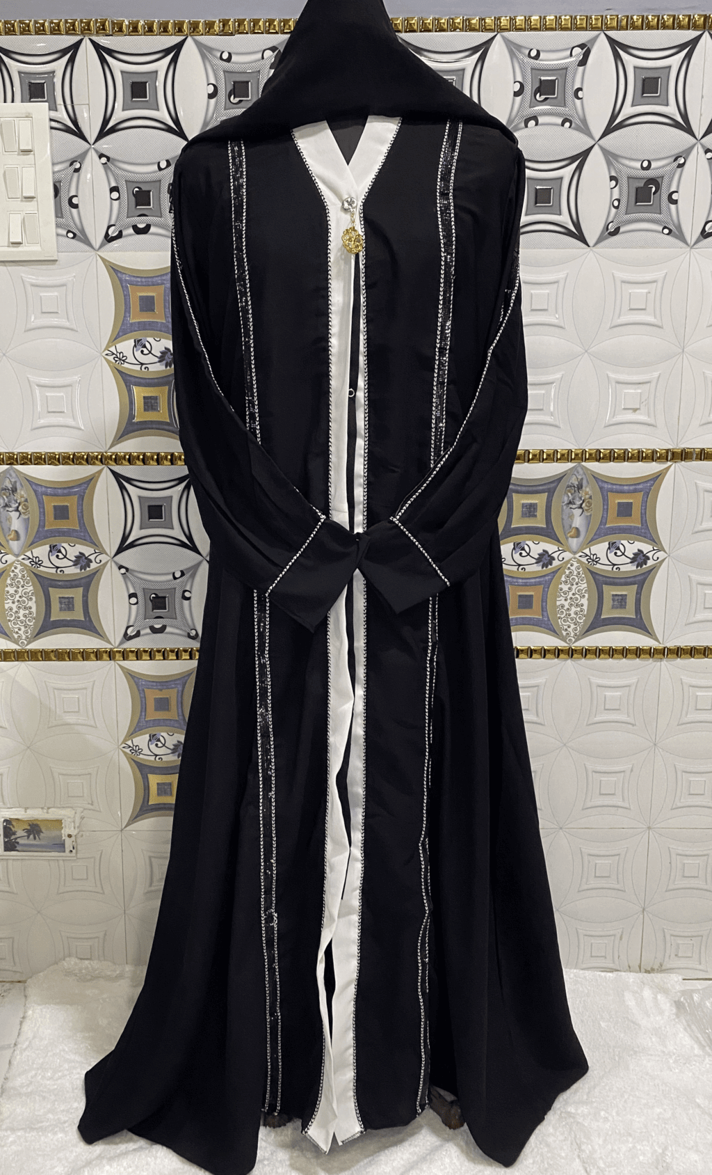 Black Front Open Abaya With Buttons And Cuff Sleeves thumbnail 6