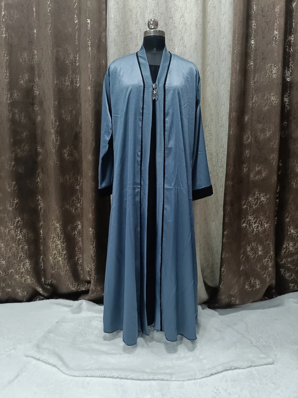 Steel Blue Shrug Abaya With Brooch In Tik Tok Fabric thumbnail 3