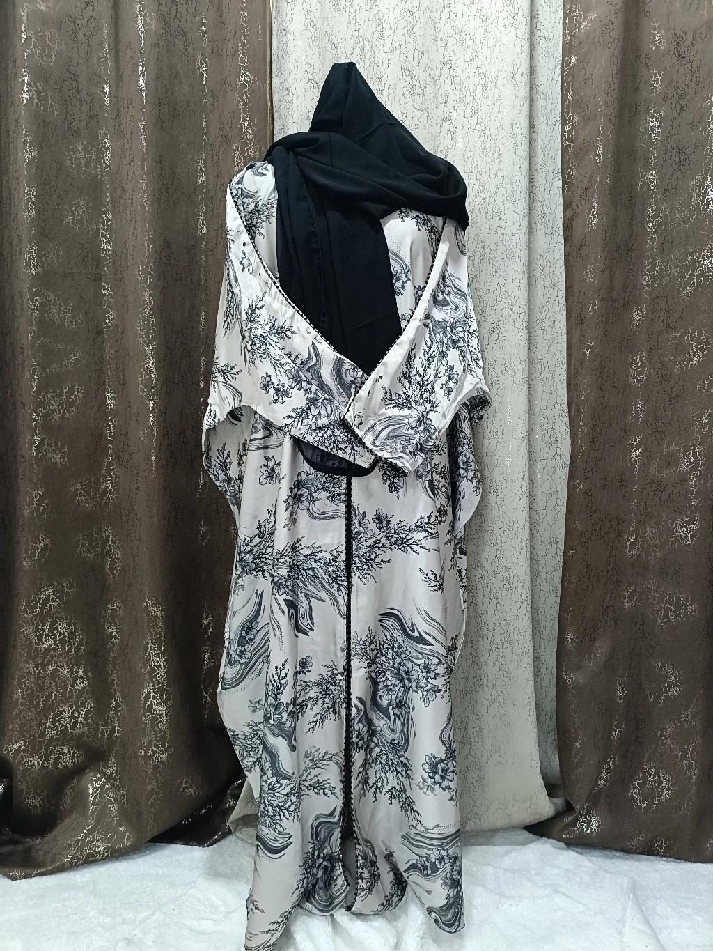 Beige Cream Front Closed Digital Printed Dubai Style Kaftan Abaya